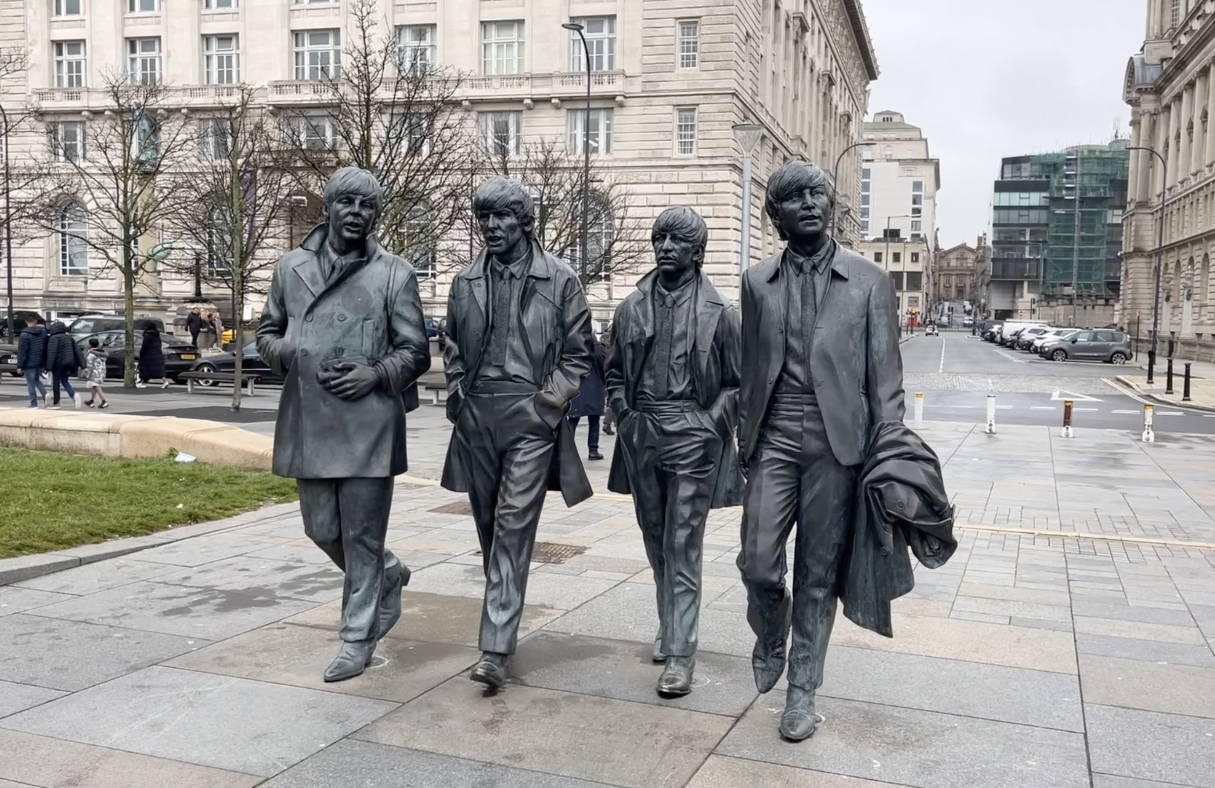 Liverpool, un hymne aux &lsquo;fab 4&rsquo; • Liverpool, un himno a los &lsquo;fab 4&rsquo;