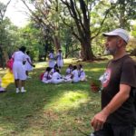 Bonjour, jolie Kandy / Sigueme llamame Kandy