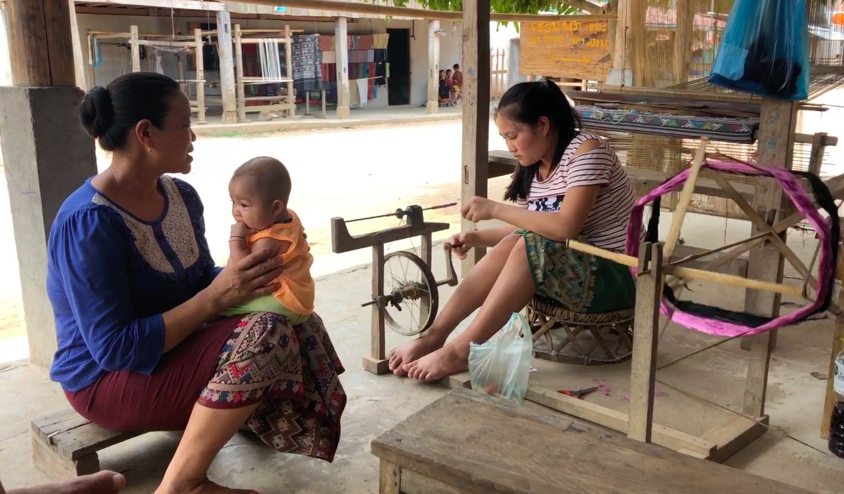 Laos : cadeau empoisonné pour Sopjam / El regalo envenenado para Sopjam