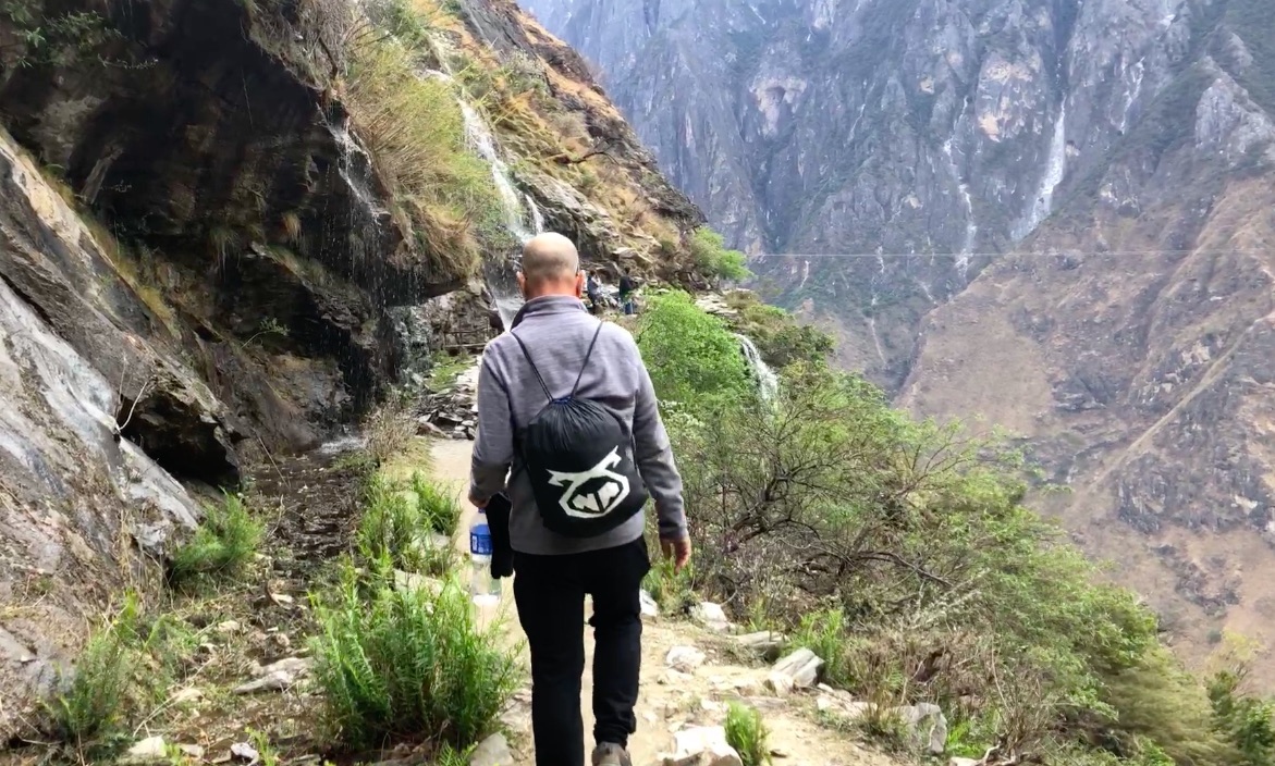 Chine : ne pas tomber à-pic ! / Vigila no despeñarte