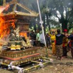 Bali : les flammes de l’âme / Llamas del alma