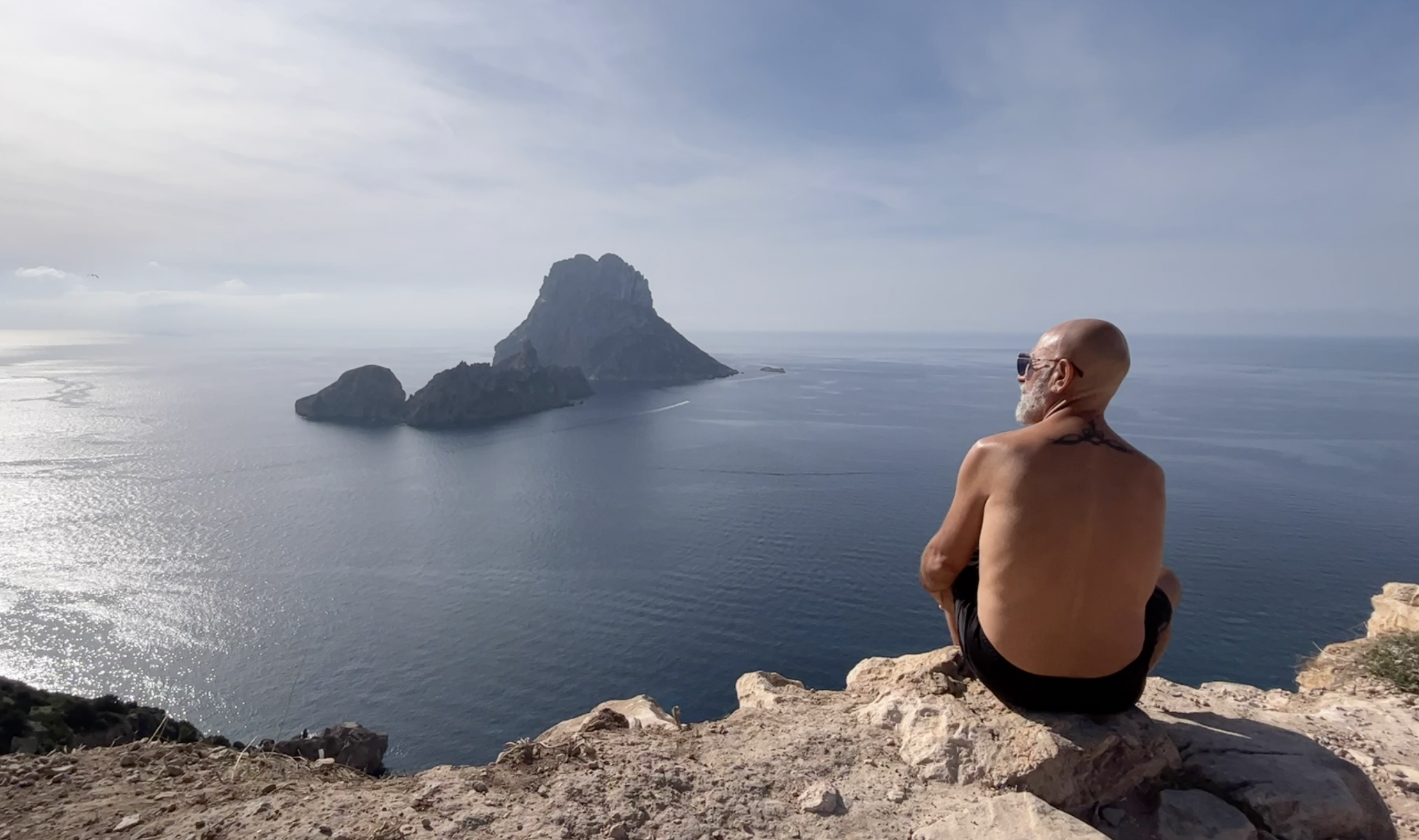 A Ibiza, du bleu au cœur • El corazòn azul de Ibiza