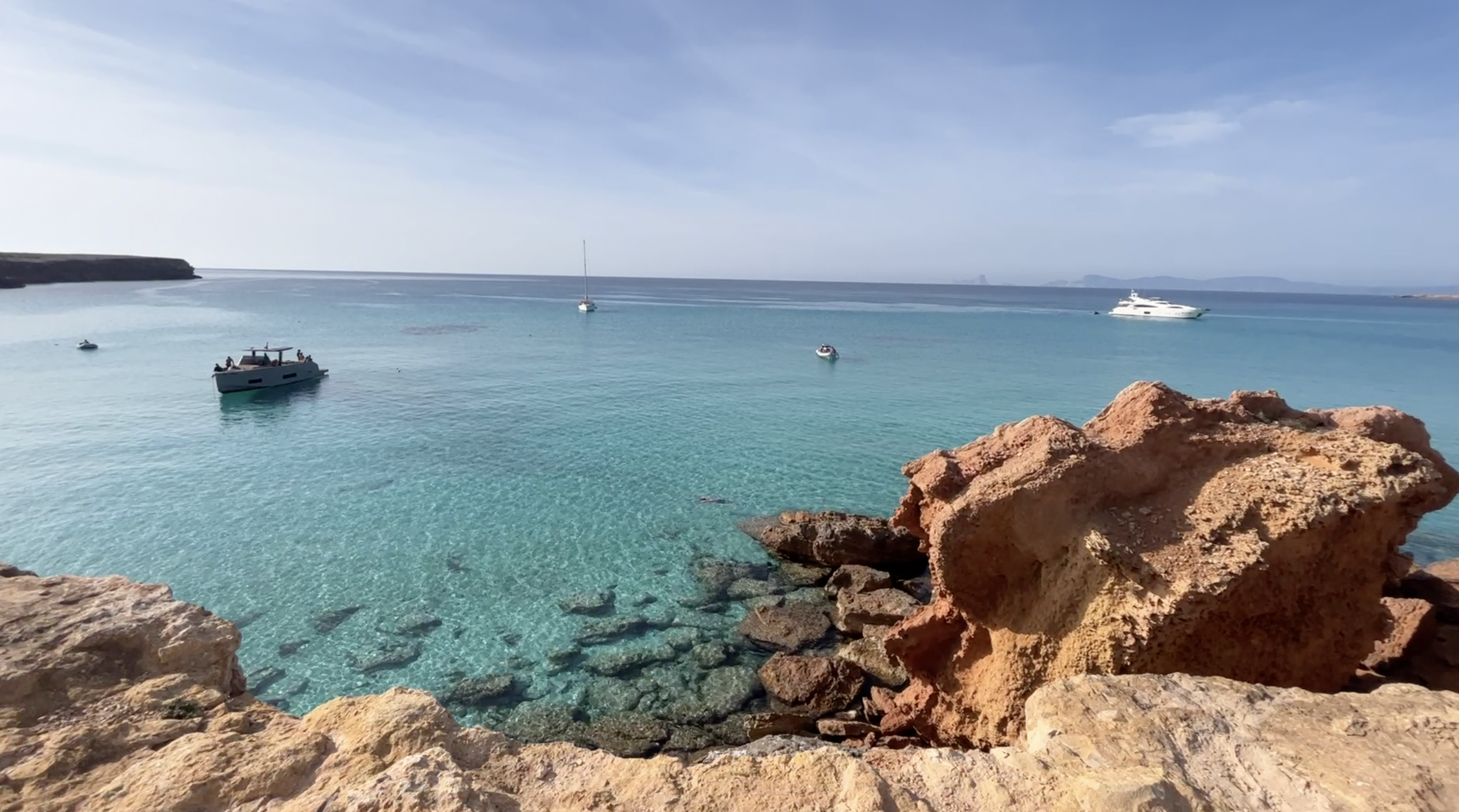 Formentera, luxe, calme et volupté • Lujo, calma y voluptuosidad