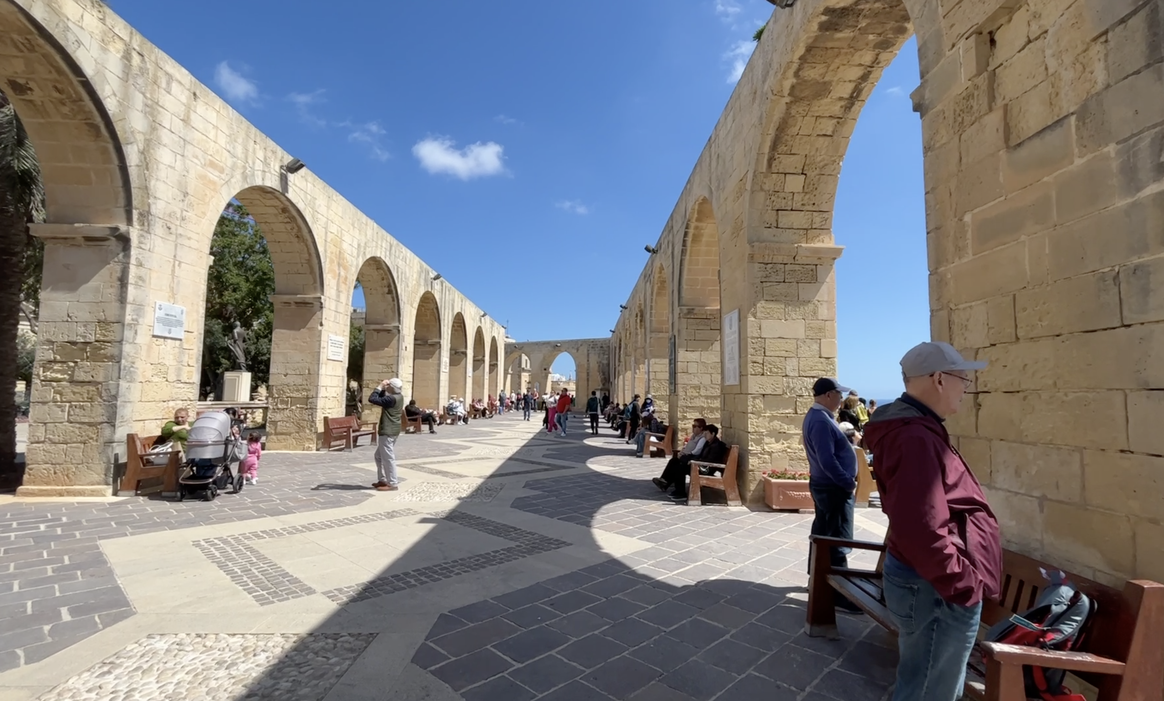 Malte : un confetti comme capitale / Malta: un confeti como capital