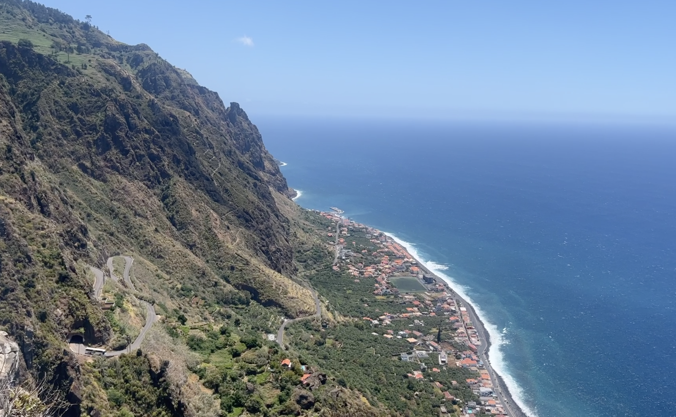 Madère, au premier regard • Madeira a primera vista